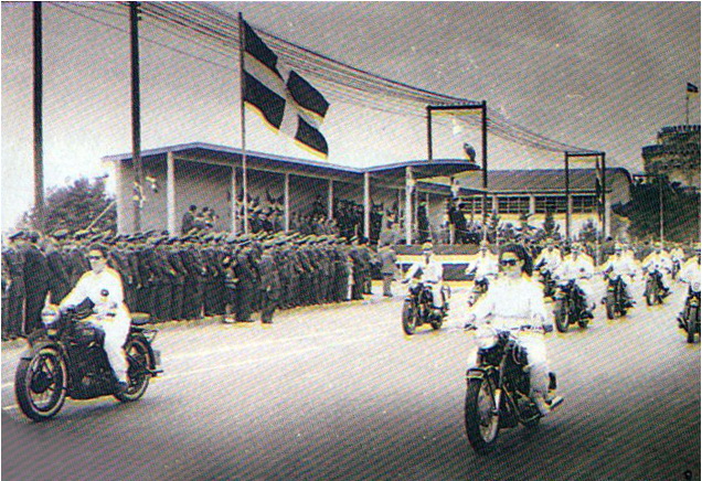 Παρέλαση του ΜΟΒΕ 28η Οκτωβρίου 1956